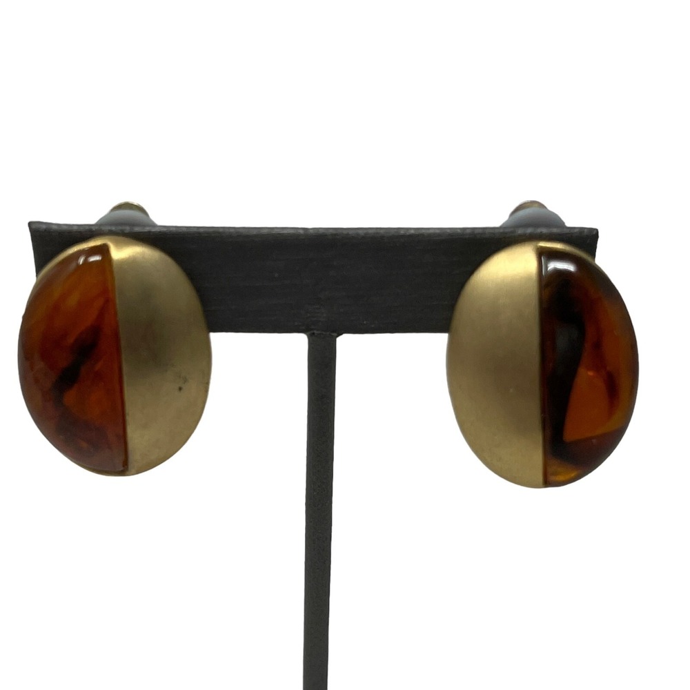 Vintage Clip On Earrings Oval Gold Tone Orange Lucite‎